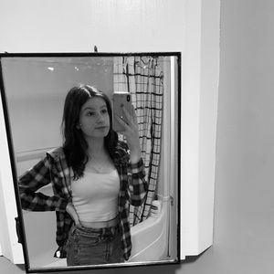 Meet your Posher, Hailey